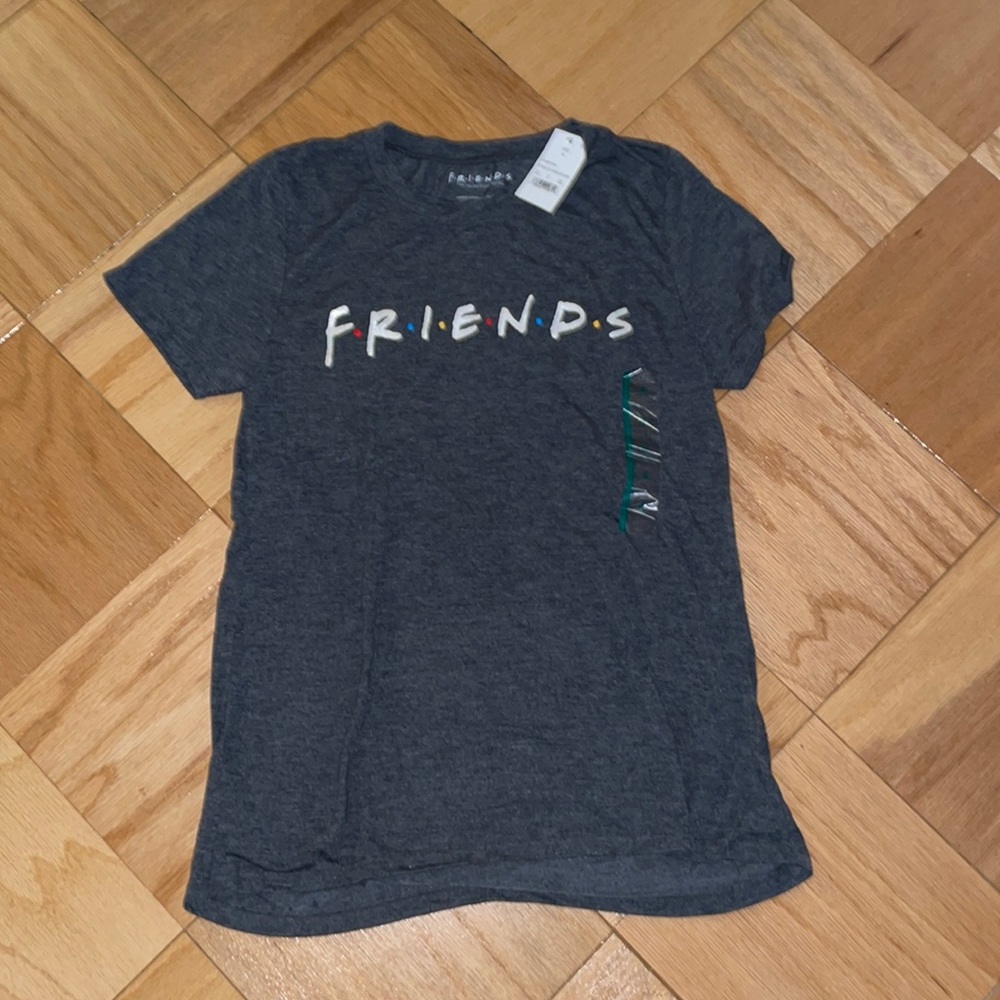 NWT Friends t-shirt